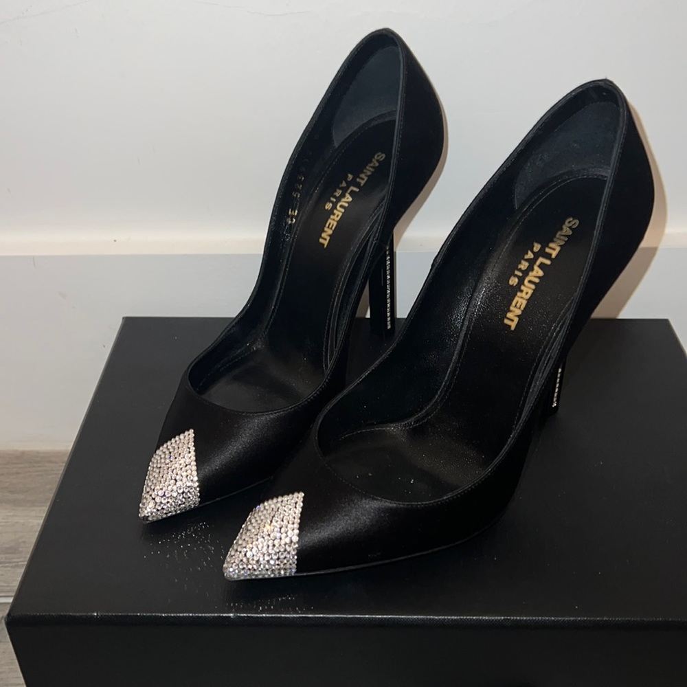 Satin crystal embellished pumps size 37 European